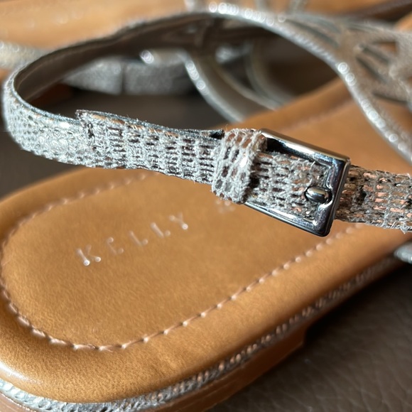 Kelly & Katie Silver Sandals - Picture 4 of 5